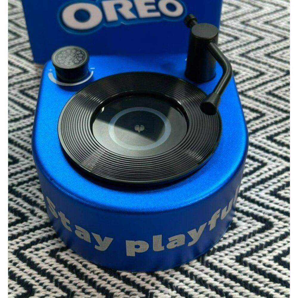Oreo Music Player MP3 Aux Turntable TWIST LICK DUNK Nabisco Collectible